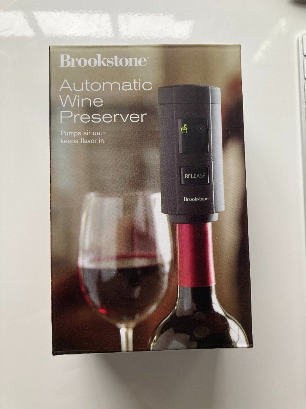 Brookstone Automatic Wine Preserver - NEW